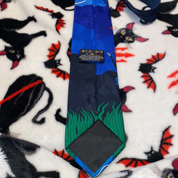 Vintage 90s Looney Tunes Tie - Picture 5 of 6